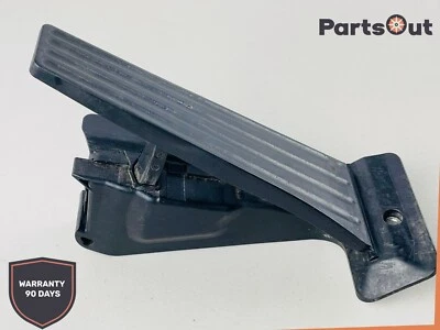 2013-2018 BMW 320i Auto Gas Accelerator Throttle Pedal Module 6853175 OEM - Image 1 of 4