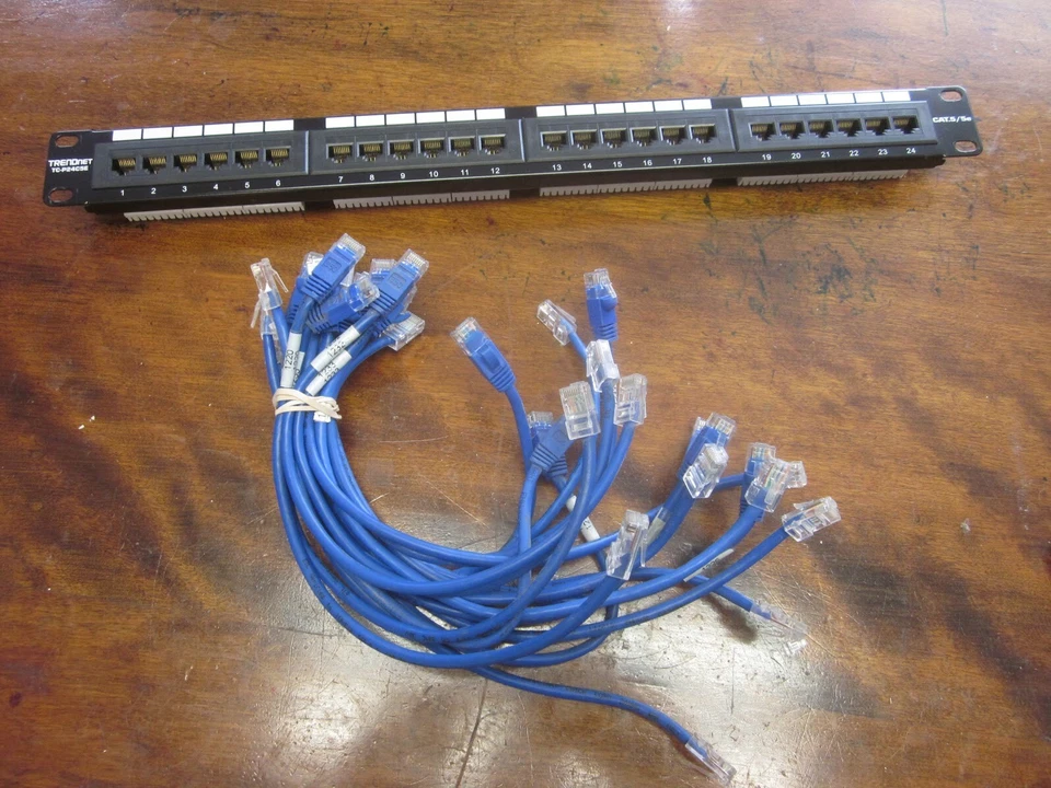 Trendnet TC-P24C5E 24-Port Cat5/5e 1U Patch Panel with 17 Patch Cables - Image 1 of 4