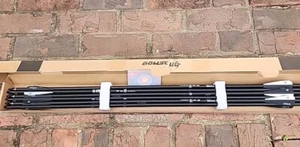 24 PK TIGER ARCHERY 30" Carbon Arrows Dozen Black/White PREDATORS - Picture 1 of 16