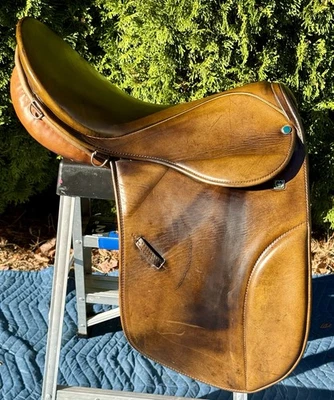 Sillín de salto Stubben Parzival 17” cuero marrón hecho en Suiza Foto 1 de 4