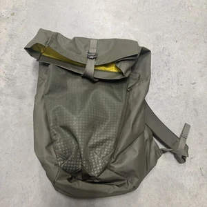 Zaino Itinerante The North Face Verde Oliva 100% Nylon Resistenza Meteo Escursionismo - Foto 1 di 15