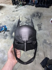 Batman Arkham Knight Cowl - Picture 1 of 3