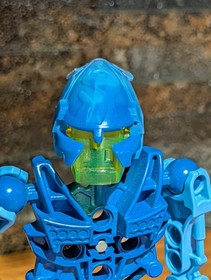 LEGO BIONICLE Berix 8975 - Coplete Figure (No Canister) - 2009 Glatorian Legends