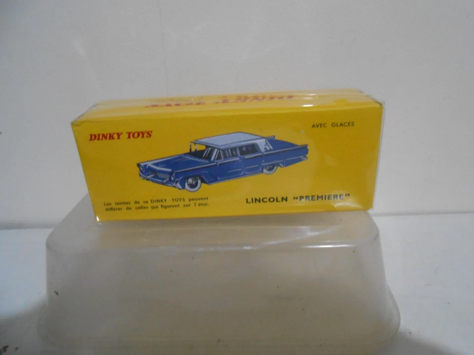 Coche Lincoln Premier Dinky Toys no 532 en caja y sellado de fábrica Foto 1 de 1