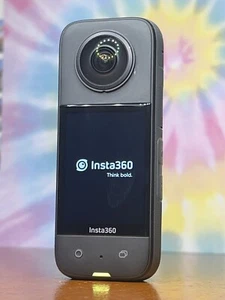 Insta360 X3 - 5.7K 360° Video 72MP 360° Foto 10m wasserdichter Touchscreen - LESEN! - Bild 1 von 18
