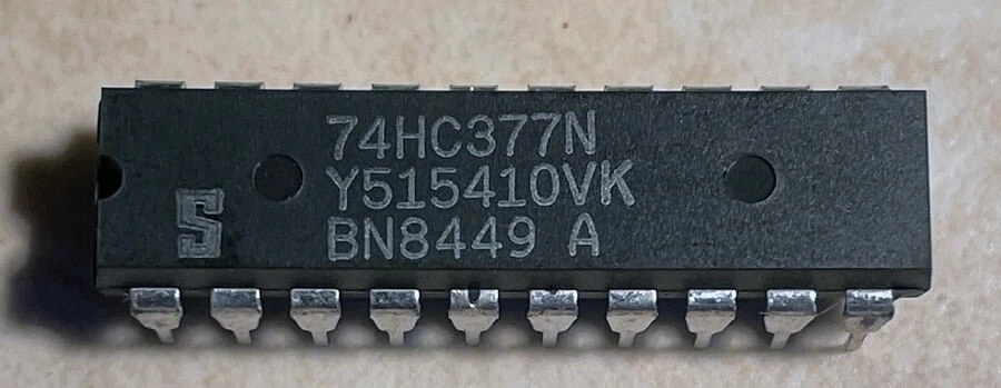 Шлепанцы Signetics 74HC377N 74HC377 восьмиугольные типа D - новые из старых запасов - Изображение 1 из 1