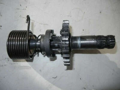 Suzuki PE250 PE 250 1977 eje de arranque y resorte Foto 1 de 4