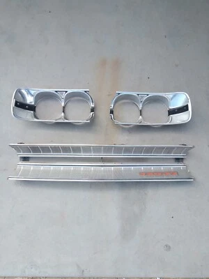 Biseles de parrilla y faros Plymouth Fury II 1971  Foto 1 de 4