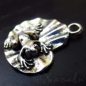 Frog Charms 21mm Wholesale Silver Plated Pendant Charms C0859 - 10, 20 or 50PCs - Picture 1 of 5