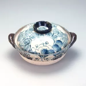 Donabe Japanese Ceramic Hot pot Kutani yaki ware Sometsuke Blue Tubaki 2-4 Japan - Picture 1 of 5
