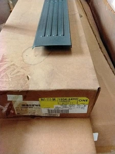 New 99-07 Chevy Silverado Extended Cab Right Floor Step Panel Black OEM 15046490 - Picture 1 of 6