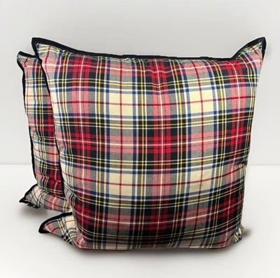 Travesseiros Ralph Lauren S/2 xadrez tartan acabamento de veludo preto 26” cheios de penas - Imagem 1 de 4