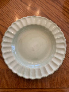 Unmarked Green Stoneware Salad Plate ~8" Diameter ~.65" Tall - Picture 1 of 5