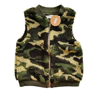 Chaleco de piel de oveja camuflaje verde Mud Pie talla 2T-3T Foto 1 de 3