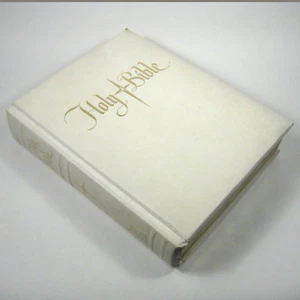 New American Bible Catholic Hardcover 1971 White Leatherette Good Counsel  - Picture 1 of 9