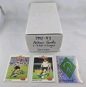 1992-93 Action Cards  Fussball Baseset KOMPLETT  1-240 + Alle 17 Logo Karten - Bild 1 von 4