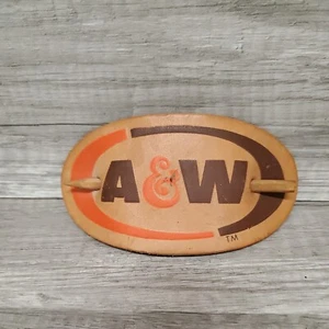 Vintage SELTEN 80er A&W Drive-In Carhop Kellnerin Uniform Haarspange Slide Root Beer - Bild 1 von 8