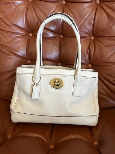 Borsa a tracolla Coach avorio bianco sporco pelle conciata a guanti classica media