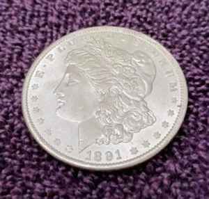 1891 Morgan dollar, Choice BU, blast white in a difficult mintage year - Picture 1 of 3