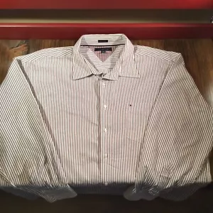 Tommy Hilfiger Herren 80er Jahre 2-lagig Stoff Langarm Button Down Hemd Größe XXL 2XL - Bild 1 von 4