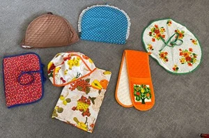 Vintage MCM Quilted Appliance Covers Lot of 7 toaster casserole cover blue brown - Picture 1 of 17