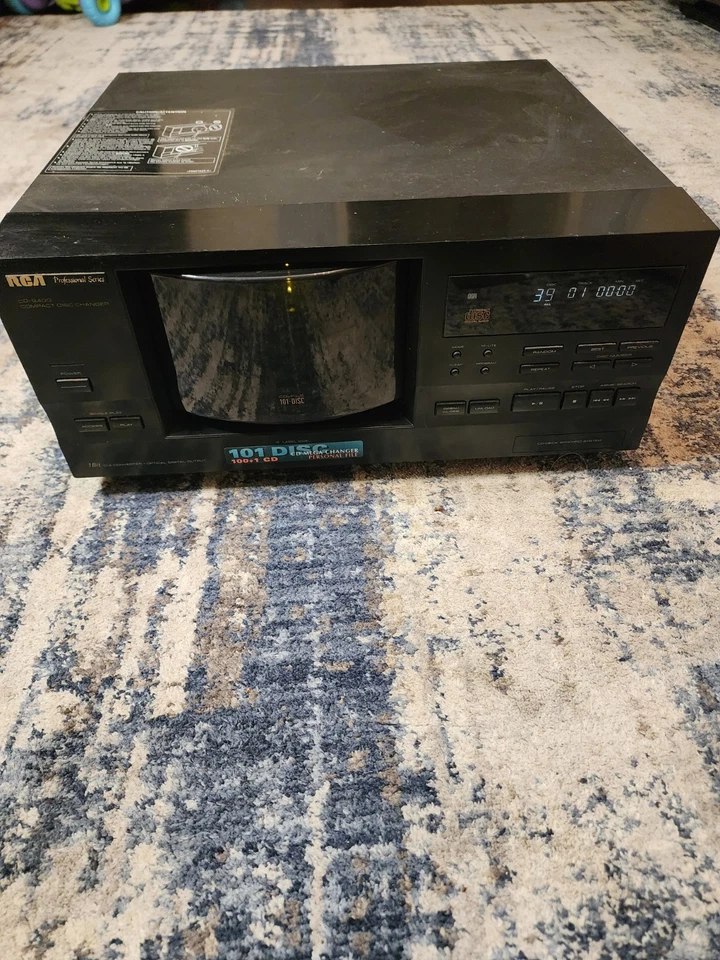 RCA CD-9400 Compact Disc Changer 101 Disc No Remote- Works Great. - Image 1 of 4