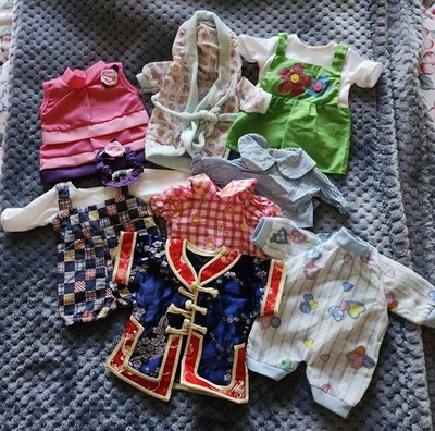 Lote Ropa Muñeca Bebé 12" Vintage - ¡8 Piezas! Foto 1 de 4