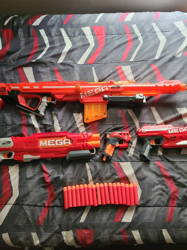 Nerf Mega Haul With 4 Blasters And Darts All Used But Great Condition - Image 1 of 4