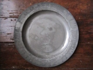An antique early 18thc Wigan pewter charger makers stamp and touchmarks I Brown - Picture 1 of 9