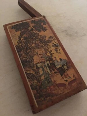 Caja de cigarrillos japonesa vintage - Elegancia artesanal con una historia atemporal Foto 1 de 2
