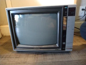 "13" Emerson ECR 1350 Vintage Tv - Picture 1 of 8