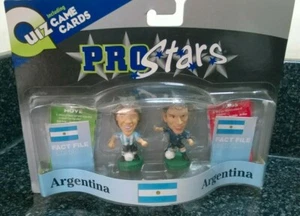 Figuras de fútbol americano Corinthian Prostars Italia 2005 Cannavaro & Totti con tarjeta - Imagen 1 de 4
