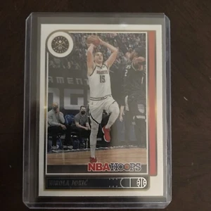 2021-22 Panini NBA Hoops - #11 Nikola Jokić - Picture 1 of 2