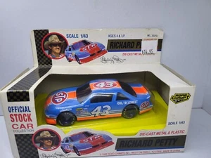 Richard Petty 1992 STP 1:43 - Picture 1 of 2