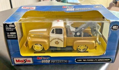 Maisto all-stars elite transport 1948 Ford F-1 Wrecker 1:25 - Image 1 of 4
