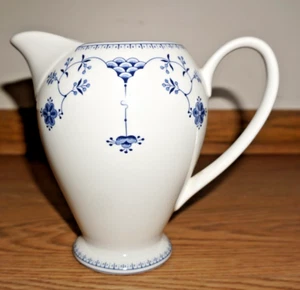 CHURCHILL "FINLANDI" MILK PITCHER - Picture 1 of 4