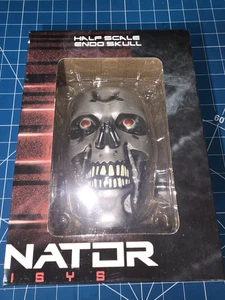 Terminator Genisys Half Scale Endo Skull Loot Crate Exclusives (2T) - Picture 1 of 8