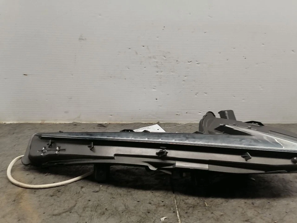 Luz de canto/parque de passageiros para corrida diurna compatível com 14-16 LEXUS IS350 1554619 - Imagem 1 de 4