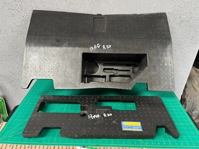 17-20 Alfa Romeo Giulia TRASERO MALETERO CARGA ESPACIADOR DE PISO INSERCIÓN ALMOHADILLA DE ESPUMA OEM Foto 1 de 4