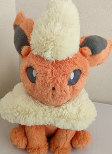 Pokemon Flareon Comfy Friends Large Plush Doll Stuffed Toy Pokemon Center No Tag - Picture 1 of 3