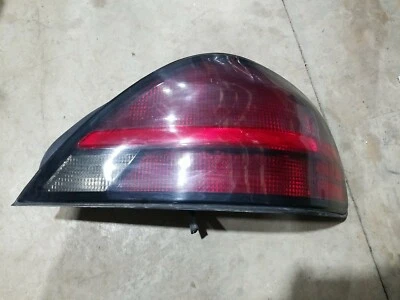 99-05 Pontiac GRAND AM RH Right Passenger Tail Light Lamp OEM. 38700749 - Image 1 of 4