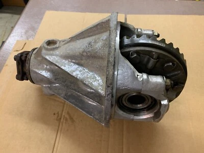 1965-70 Datsun Roadster 2000 SRL311 3.70 ratio rear end differential 66 67 67.5 Foto 1 de 4