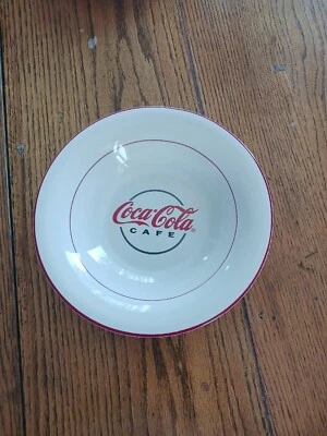 Juego de 4 tazones para ensalada de sopa Gibson Coca-Cola Café rojo y negro con guión y borde de 9"  Foto 1 de 2