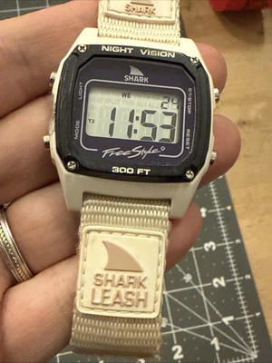 Freestyle Shark FS101064 Multifunción Nylon Cuarzo Reloj Digital Delfín Blanco Foto 1 de 4