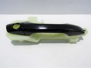 KIA STONIC 2017-20 OFFSIDE RIGHT FRONT EXTERIOR DOOR HANDLE (ABP BLACK)   O4079 - Picture 1 of 8