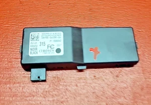 2013-2017 GM Multi Vehicle Remote Door Lock Receiver 13586942 - Picture 1 of 5