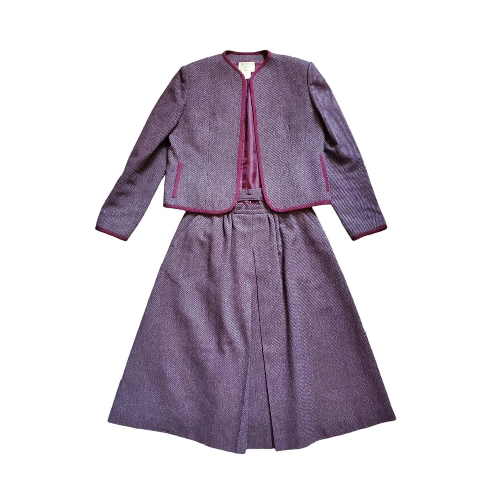 铙钹日本复古羊毛栗色/紫色 2 件套裙子和夹克套装,尺寸 S — 第 1/4 张图片