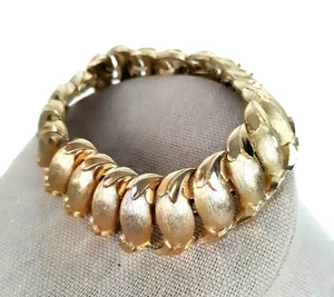 Bracciale Vintage Corona Trifari San Marco Grosso Tono Oro Spazzolato e Lucido - Foto 1 di 9