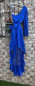 ✅NUEVO CON ETIQUETAS Vestido de Fiesta Formal Gianni Bini One Shouder Talla 2 Azul Real Volantes Ret. $169 - Imagen 1 de 17