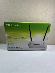 TP-Link TL-WR841N 2.4GHz N300 300Mbps Wireless WiFi Router / AP / Range Extender - Picture 1 of 6